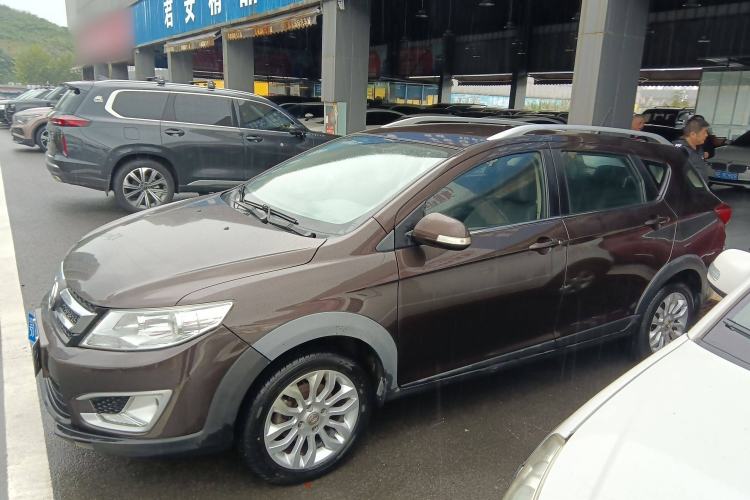 Used Dongfeng Aeolus AX3 2016 1.5L Manual Shangkue Model
