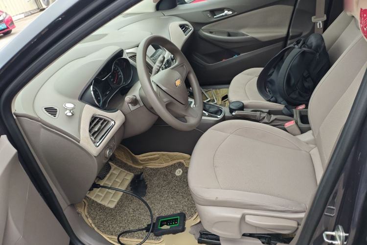 Used Chevrolet Cruze 2015 1.5L Automatic Fashion Navigation Edition Left Front Seat