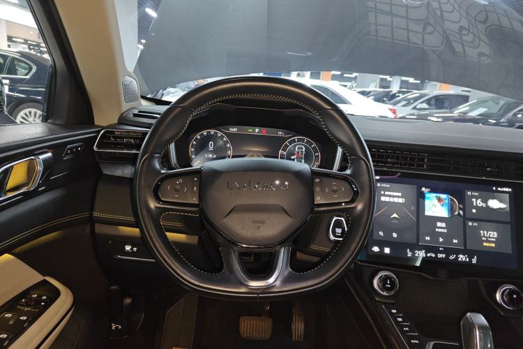 Used Lynk & Co 05 2020 2.0TD Two-Wheel Drive Shine Halo
