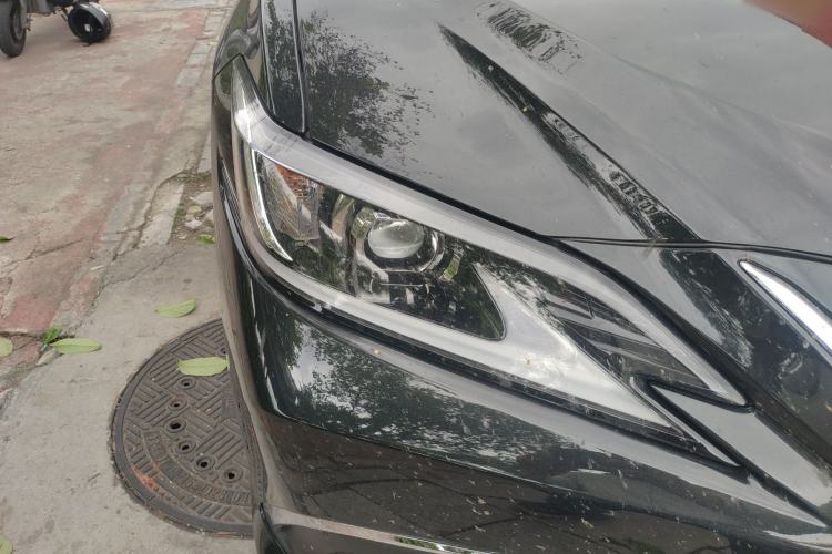 Used Lexus ES 2022 200 Excellence Edition Right Front Headlight