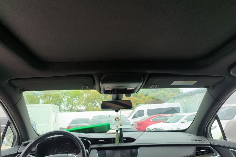 Used Cadillac XT5 2018 28E Four-Wheel Drive Tech Version Headliner