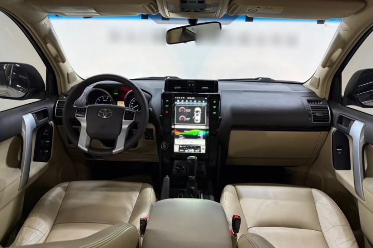 Used Toyota Prado 2016 2.7L Automatic Standard Edition Interior 1