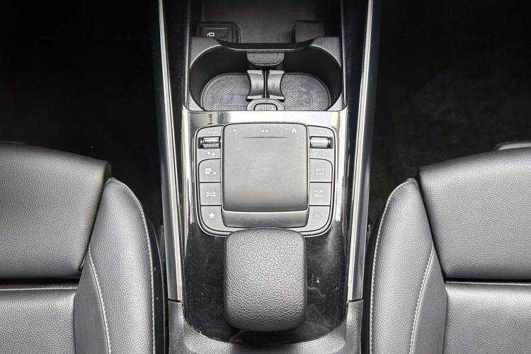 Used Mercedes-Benz GLA 2020 GLA 200 Interior 5