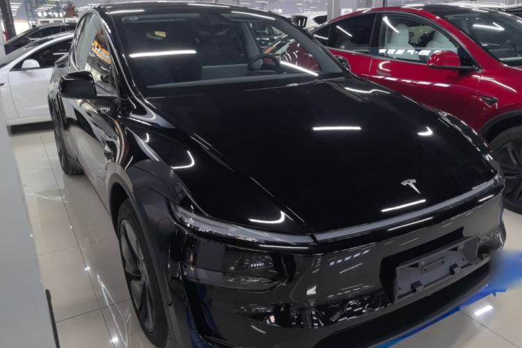 Used Tesla Model Y 2025 Rear-Wheel-Drive Version