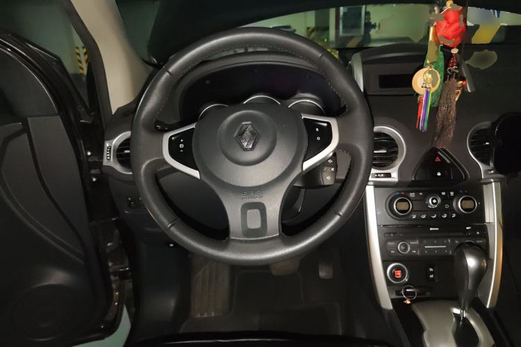 Used Renault Koleos 2014 Revised Version 2.0L Two-Wheel Drive Fashion Edition