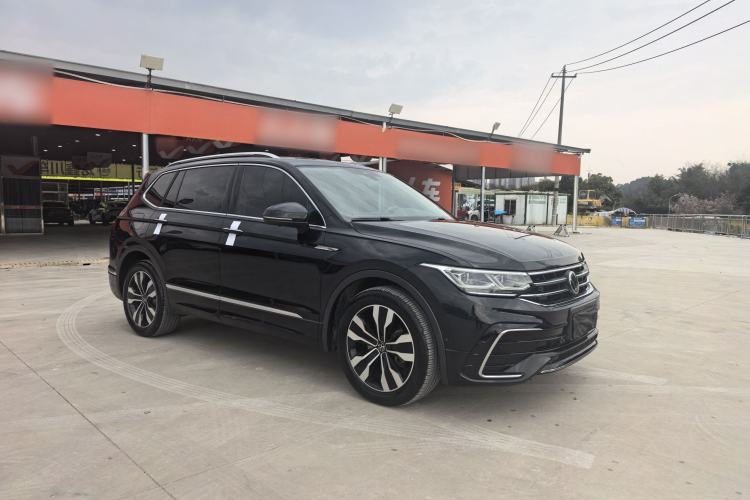 Used Volkswagen Tiguan L 2022 380TSI Automatic All-Wheel Drive R-Line Flagship 7-Seater
