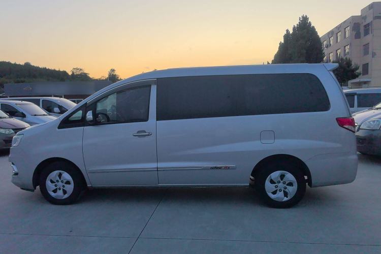 Used JAC Refine M4 2017 2.0T Manual Comfort Version
