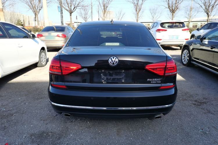 Used Volkswagen Passat 2017 330TSI DSG Luxury Edition
