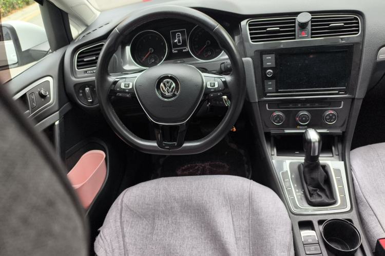 Used Volkswagen Golf 2019 280TSI DSG Comfort Version China VI Standard Steering Wheel