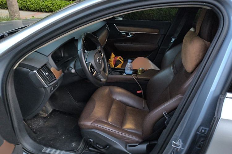 Used Volvo S90 2020 Facelifted T5 Zhiyi Luxury Edition
