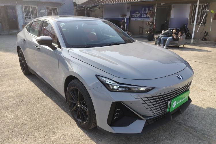 Used Changan UNI-V iDD 2023 Zhidian iDD 1.5T 113km Smart & Fun Version (Rapid Edition)