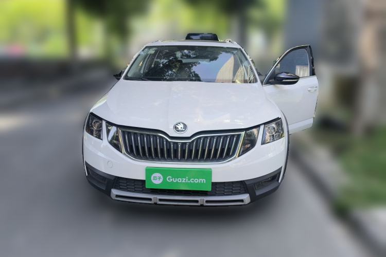 Used Skoda Octavia 2018 Station Wagon TSI230 DSG Luxury Edition