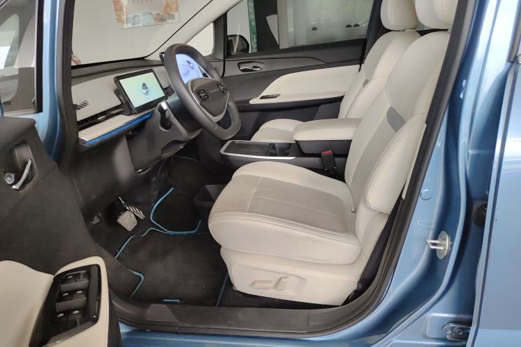 Used Venucia VX6 2023 520 Max Left Front Seat