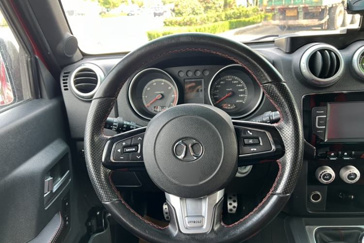 Used BAIC Off-Road BJ40 2017 40L 2.3T Manual Four-Wheel Drive Ring of the Tower Champion Edition
