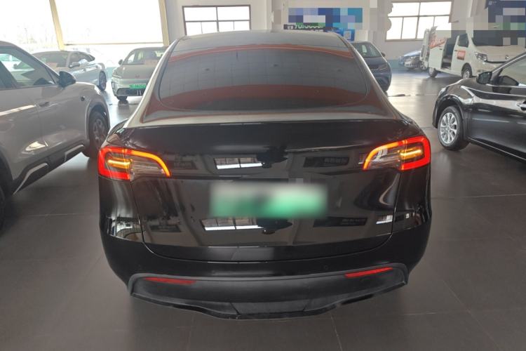 Used Tesla Model Y 2023 Rear-Wheel-Drive Version
