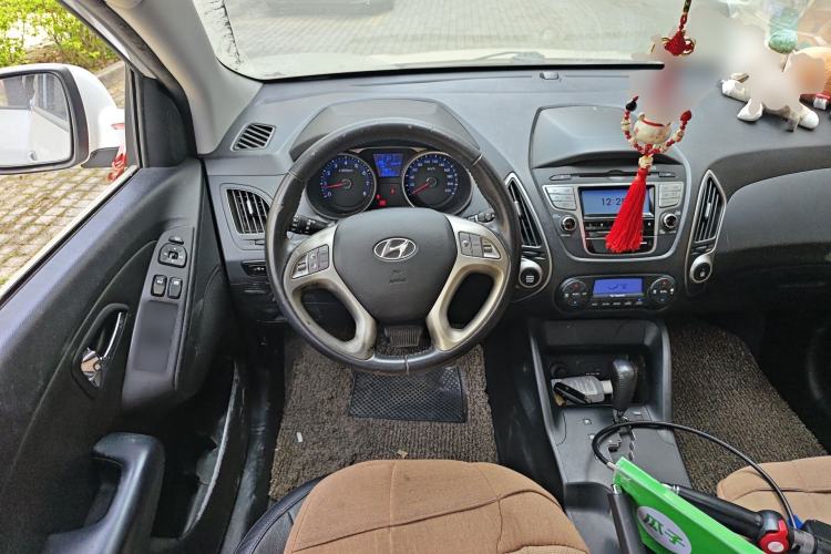 Used Hyundai ix35 2012 2.0L Automatic Two-Wheel Drive Elite Edition GLS
