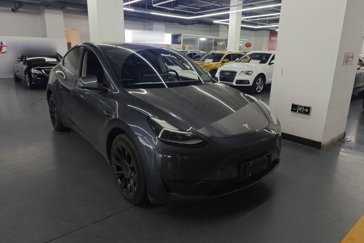 Used Tesla Model Y 2021 Long-Range All-Wheel-Drive Version