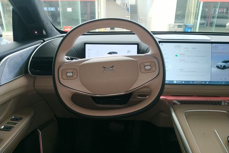 Used XPeng G9 2025 625 Long-Range Max Steering Wheel