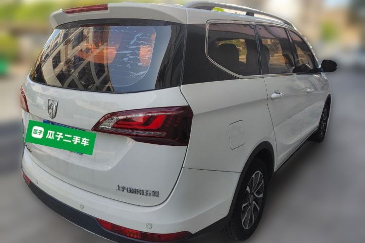 Used Baojun 730 2017 1.5T Manual Style 7 Seats China V