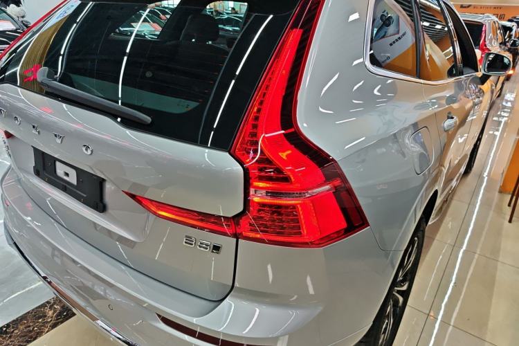 Used Volvo XC60 2025 B5 4x4 Smart Luxury Edition
