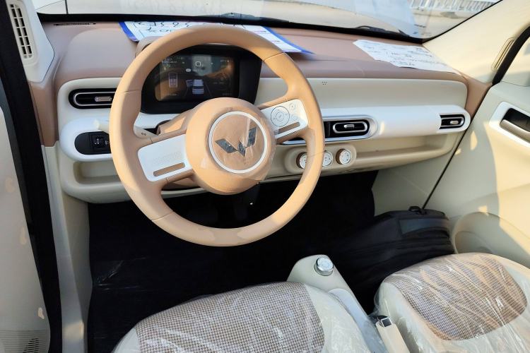 Used Wuling Hongguang MINIEV 2024 3rd Generation 215km Youth Edition