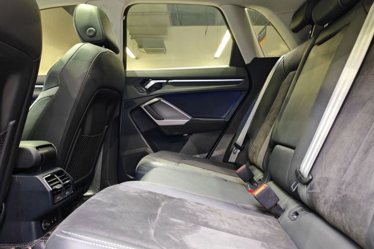 Used Audi Q3 2022 40 TFSI Fashion Dynamic Model