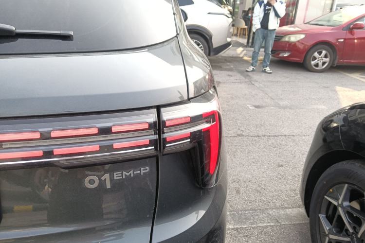 Used Lynk & Co 01 EM-P 2023 1.5TD EM-P PM Exterior 6