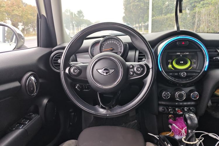 Used MINI MINI 2015 1.5T COOPER Fun Five-Door Edition