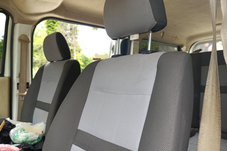 Used CHANGAN KAICHENG Ruixing M90 2018 2.0L Value-Added CNG Flat-Roof Hatchback with 6 Seats Model 4G94S Left Rear Seat