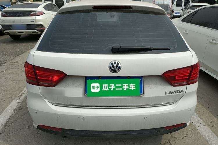 Used Volkswagen Gran Lavida 2013 1.6L Automatic Luxury Model
