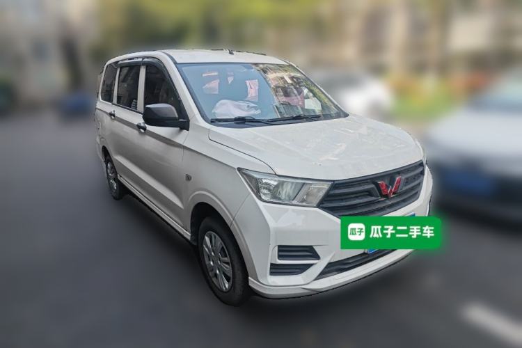 Used Wuling Hongguang 2019 1.5L S Basic Version China VI Standard LAR