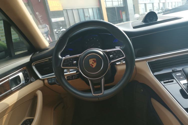 Used Porsche Panamera 2019 Panamera Executive Long Wheelbase 2.9T Steering Wheel