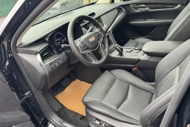 Used Cadillac XT5 2016 25T Luxury Model