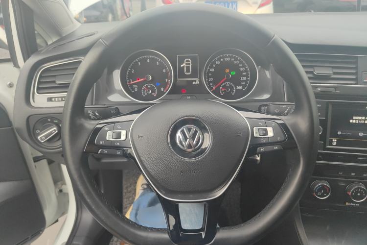 Used Volkswagen Golf 2018 1.6L Automatic Comfort Model Steering Wheel