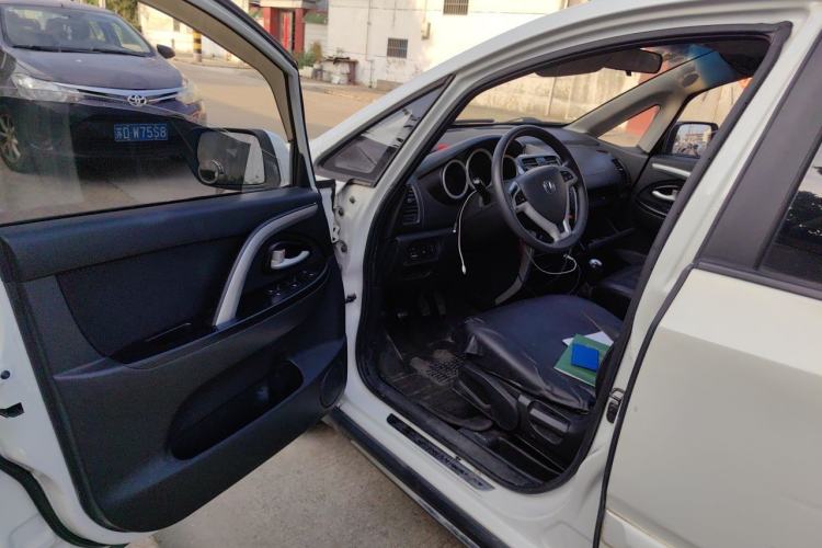 Used CHANGAN CX20 2014 1.4L Manual Sunroof Navigation Version – China IV Standard
