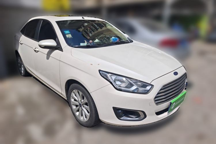 Used Ford Escort 2015 1.5L Automatic Fashion Model
