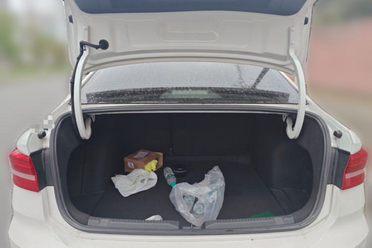 Used Volkswagen Lavida 2019 1.5L Automatic Comfort Edition China VI Standard Trunk