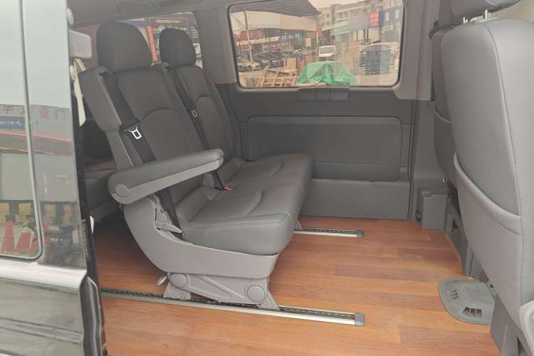 Used Mercedes-Benz Vito 2013 3.0L Business Edition