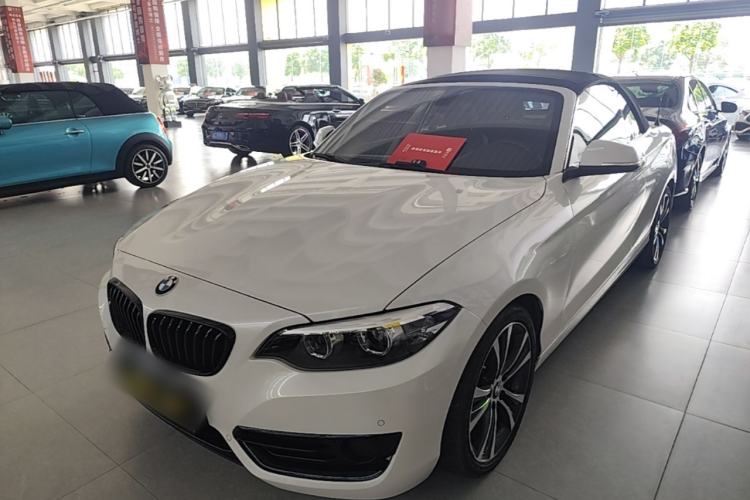 Ojetý BMW 2 Series 2019 225i Convertible Coupe Sports Design Package