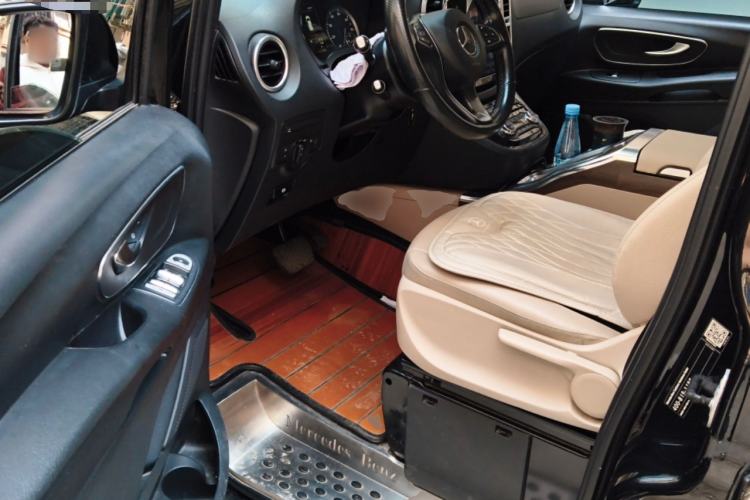 Used Mercedes-Benz Vito 2018 2.0T Business Version China VI Emission Standard Driver Seat