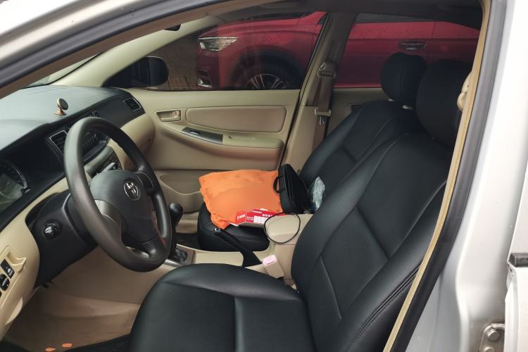 Used Toyota Corolla EX 2013 1.6L Manual Luxury Edition