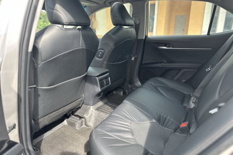 Used Toyota Camry 2019 2.0G Luxury Edition China VI Standard
