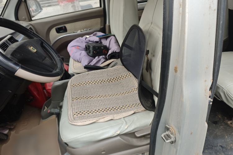 Used Wuling Rongguang 2011 1.2L Standard Version
