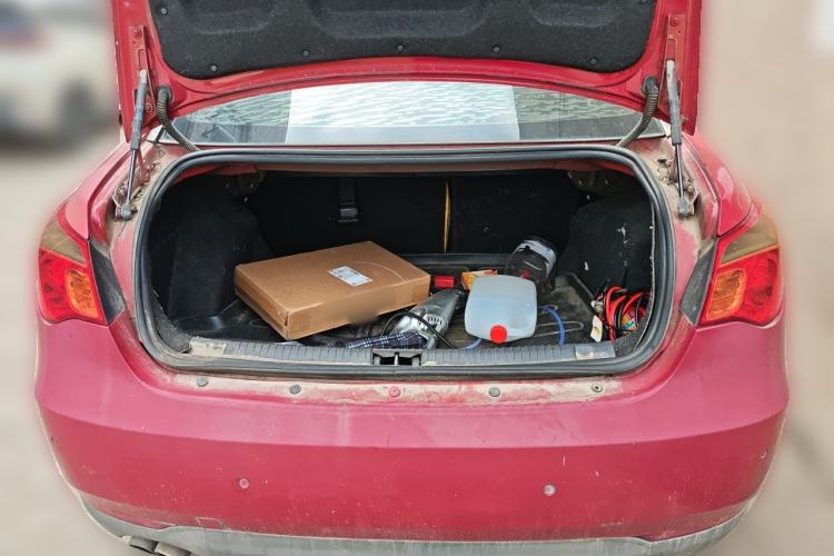 Used Roewe 550 2013 Classic Edition 550 1.8L Manual Luxury Model Trunk