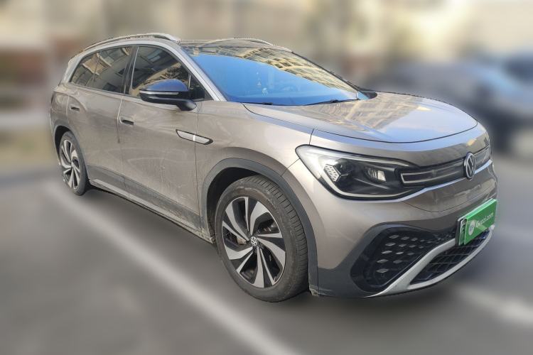 Used Volkswagen ID.6 CROZZ 2021 Long-Range PURE+ Edition Front Right 45 Deg