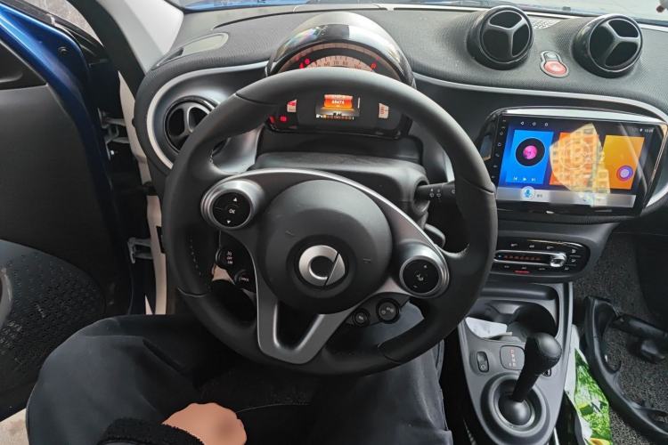 Used smart forfour 2018 1.0L 52kW Passion Edition