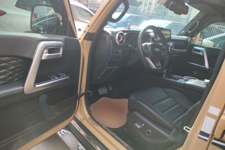 Used BAIC Off-Road BJ40 2019 2.3T Automatic Four-Wheel Drive Ring the Tower Champion Edition China VI
