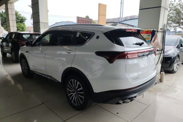 Used JETOUR X70 PLUS 2023 1.5T DCT Brave PLUS 7-Seater
