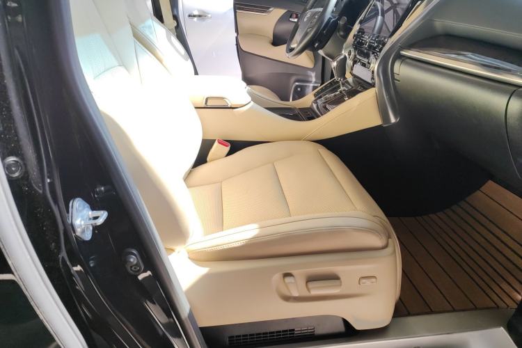 Used Toyota Alphard 2021 Dual-Engine 2.5L Prestige Edition
