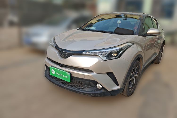 Used Toyota C-HR 2018 2.0L Leading with Sunroof China VI Standard